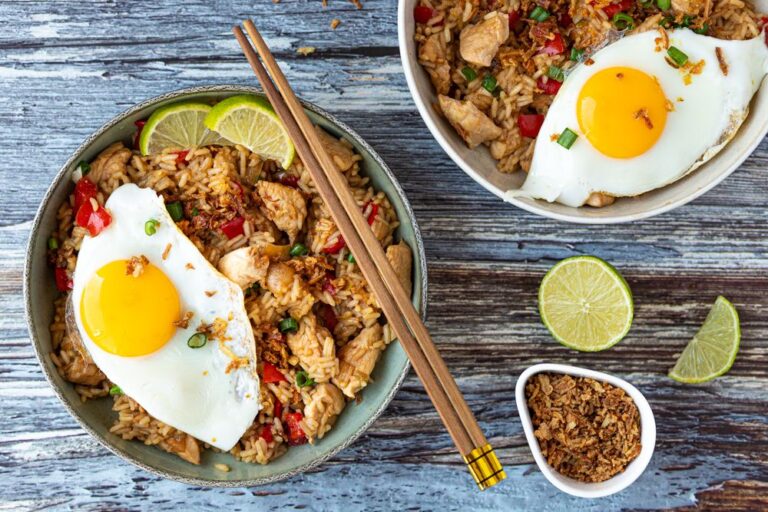 Nasi goreng z kurczakiem